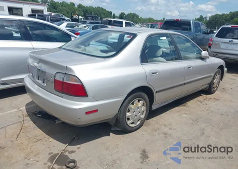 1996 Honda Accord Lx/Ex z USA, uszkodzony, nr VIN 1HGCD5630TA172402